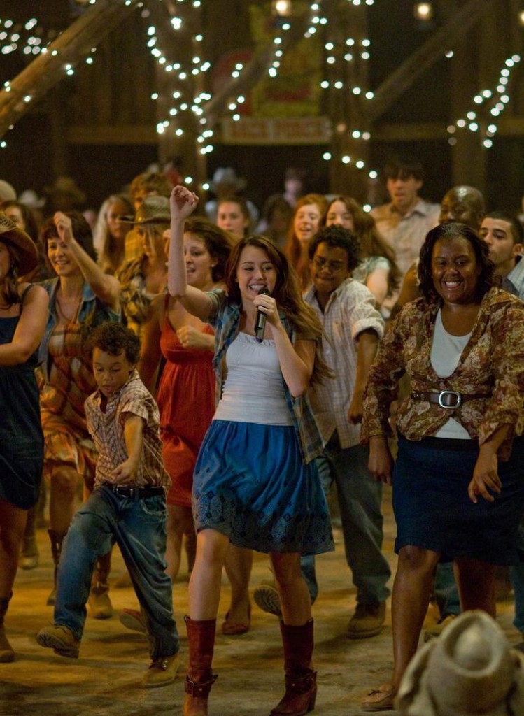 hannah-montana-movie-stills-01-749x1024